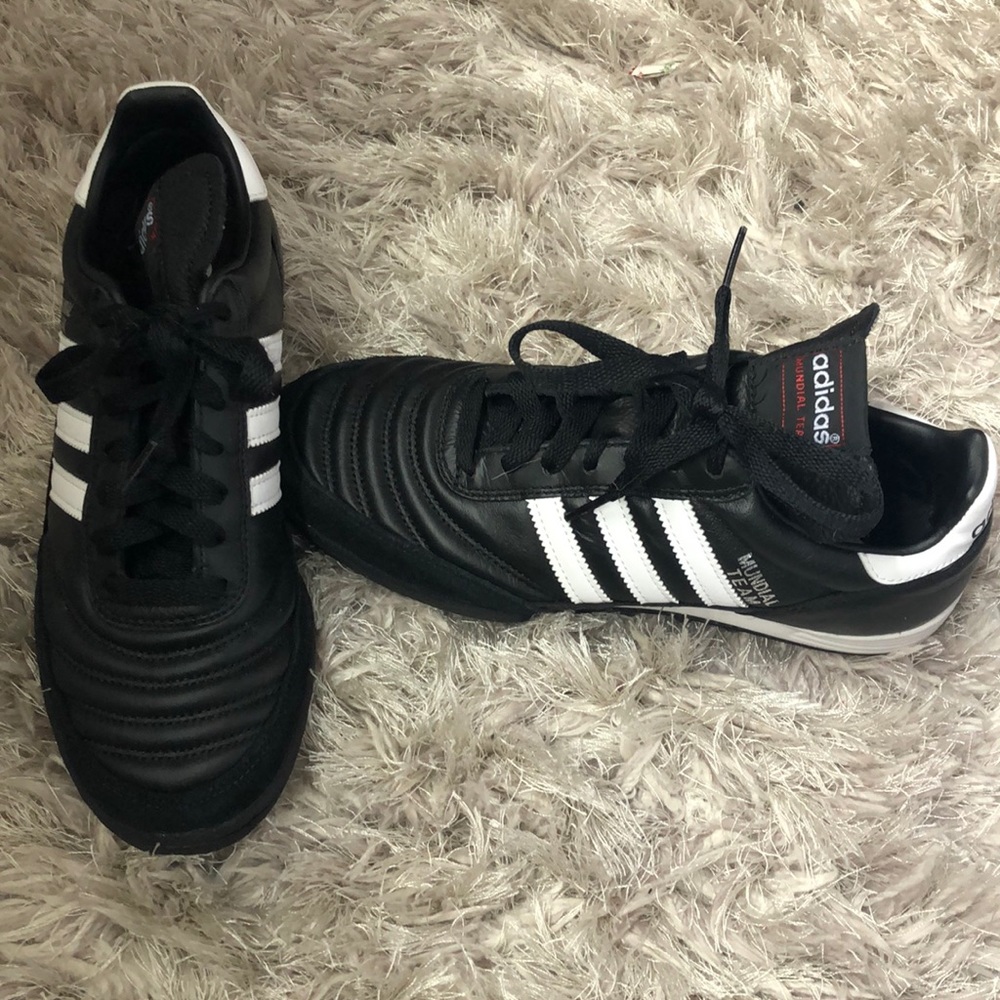 Adidas Mundial  Team Soccer Cleats